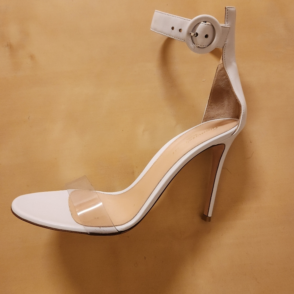 Gianvito Rossi women's sandals size 39 1/2 Eur, size 9 US